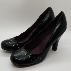 LEI black heels